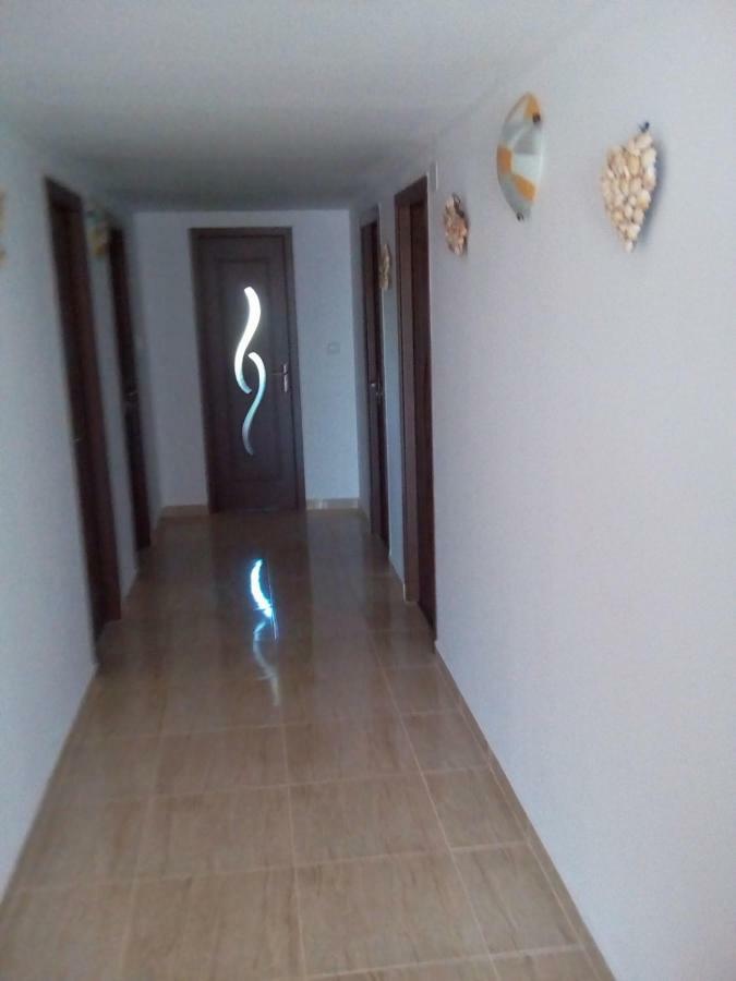 Vila Andre 2 Mai Luaran gambar
